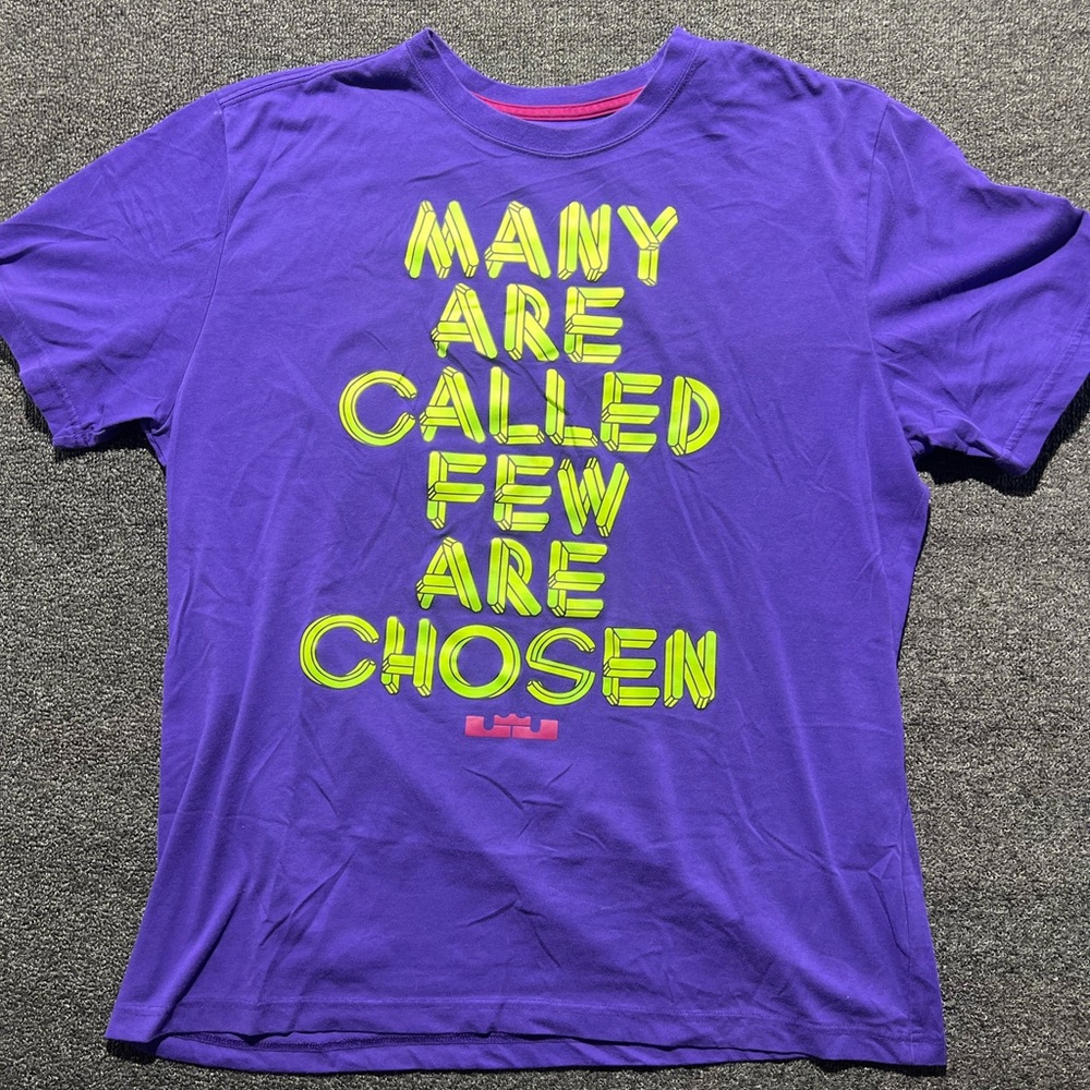 Nike LeBron James Purple Graphic Men's T-Shirt